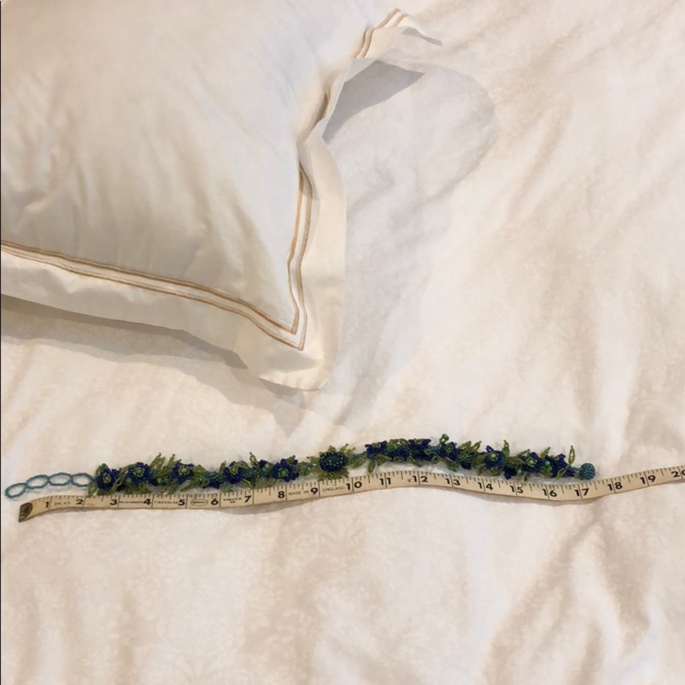 Handmade green and blue glass seed bead necklace. - Picture 4 of 4